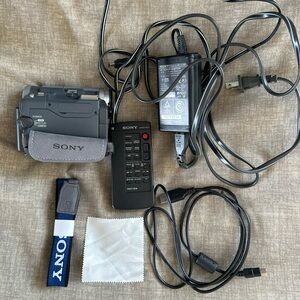 Sony Sonnar Supershot Handycam with Remote and Accessories